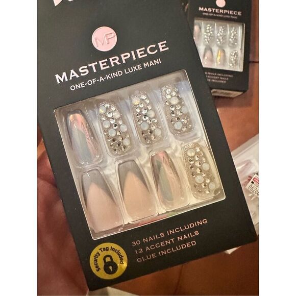 3 Sets of KISS Press On Nails With Rhinestones New In Box - Picture 4 of 5